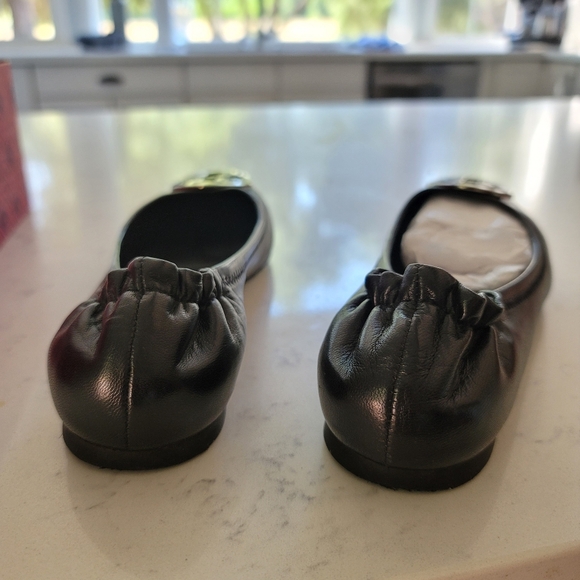 Tory Burch Reva Flats - Picture 4 of 12